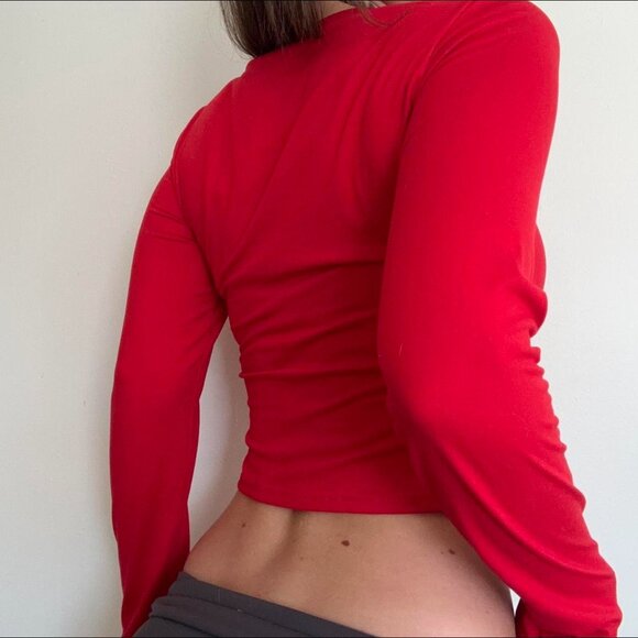 Red cherry cropped long sleeve - Picture 2 of 4